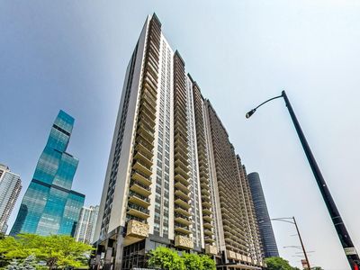 400 E Randolph St APT 1316, Chicago, IL, 60601