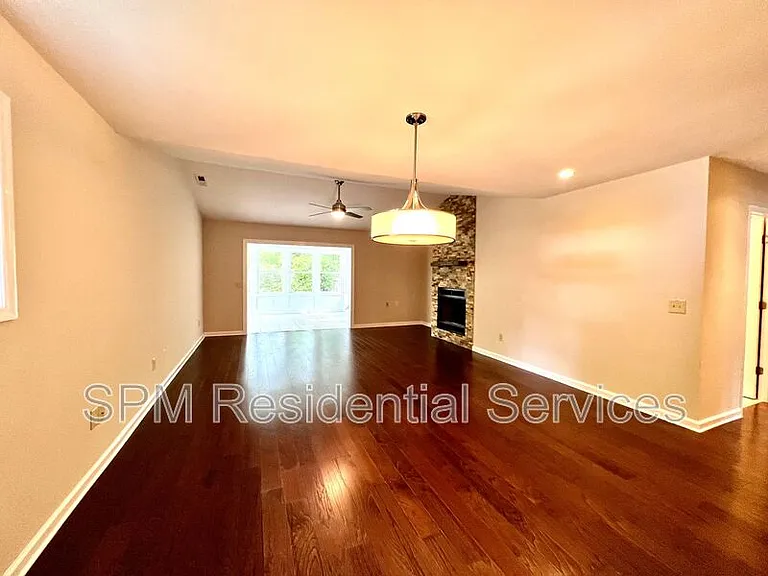 6213 Baywood Dr — Photo 10