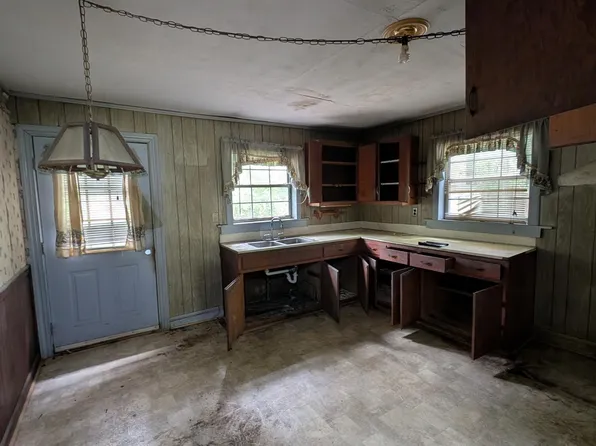 1814 Cole Mill Rd, Durham, NC 27712