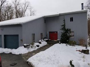 2 Cornelius Ln, Baldwin Place, NY 10505