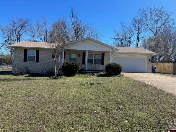 1123 McClure Ln, Mountain Home, AR 72653