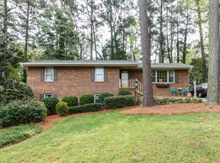 3208 Huntleigh Dr, Raleigh, NC 27604
