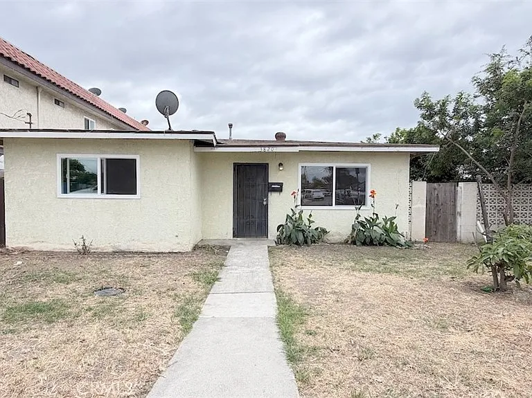 3820 W Valencia Dr — Photo 16