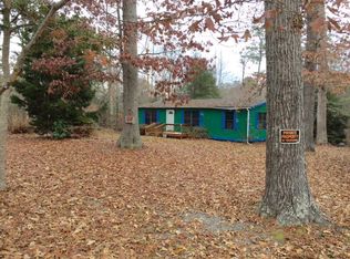 436 Long Point Ln, Topping, VA 23169