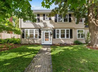 16 Preston Beach Rd, Marblehead, MA 01945
