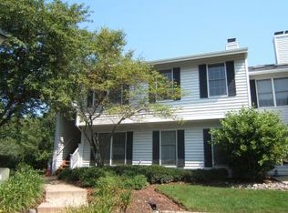 399 Ferncrest Ct, Three Bridges, NJ 08887
