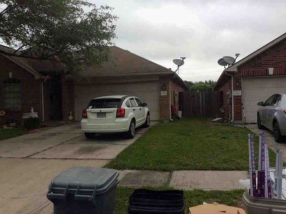 3rd image of 12506 Avery Vale Ln