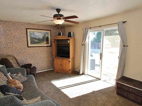 Den/Office/Lounge Room