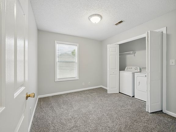 5th image of 2865 Cobalt Dr APT G