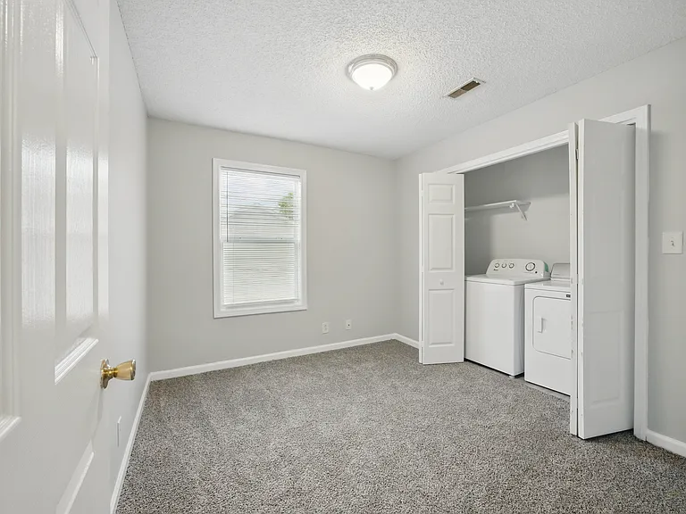 2865 Cobalt Dr #B — Photo 6