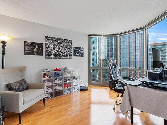 4th image of 195 N Harbor Dr APT 3508