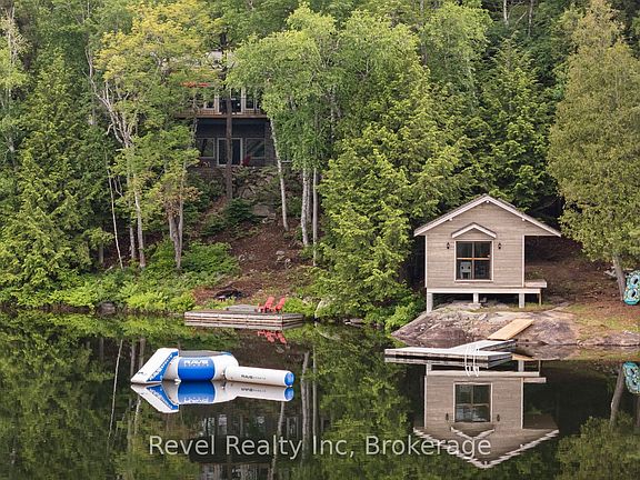 2nd image of 30 Sparrow Rd