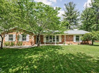 818 Merry Ln, Greenwood, IN 46142