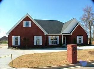 1520 Hollins Dr, Birmingham, AL 35214