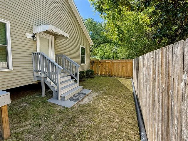 443 Juliette Ln — Photo 18
