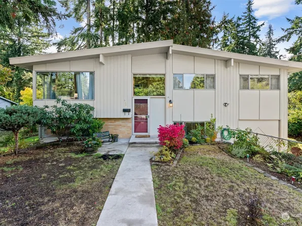 5604 227th Street SW, Mountlake Terrace, WA 98043