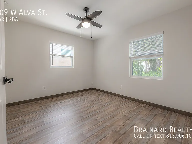 309 W Alva St — Photo 22