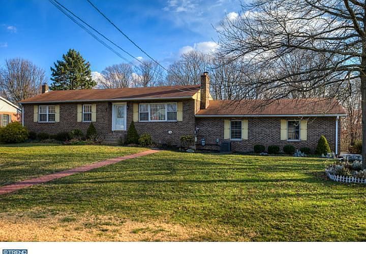 1st image of 132 Kingston Dr