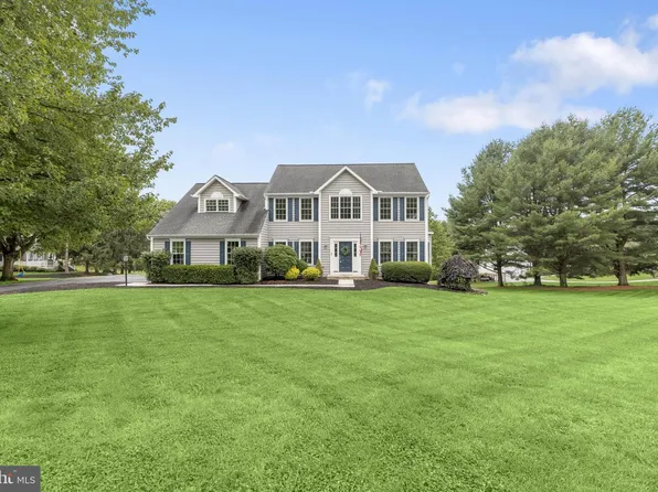 16 Farm Ridge Ct, Baldwin, MD 21013