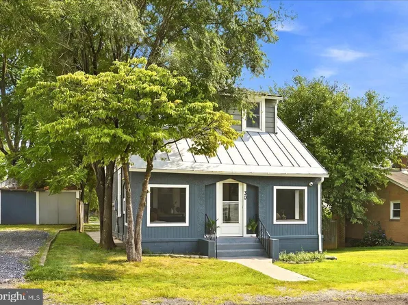 30 W 12th St, Front Royal, VA 22630