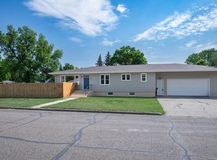 101 Lincoln Ave S, CENTER, ND 58530