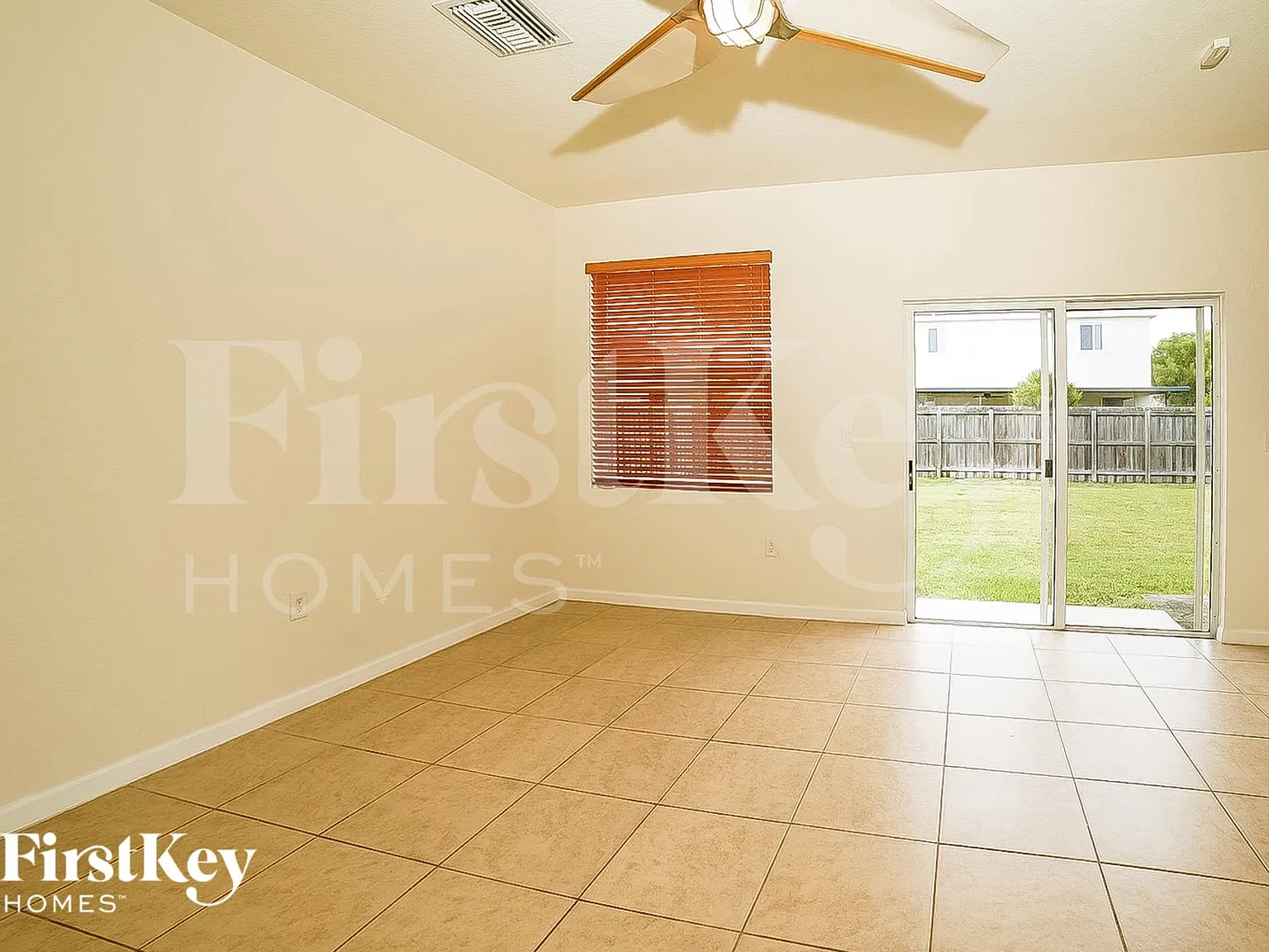 4 bed, 2.0 bath, 2135 sqft, $3,505 — Photo 3