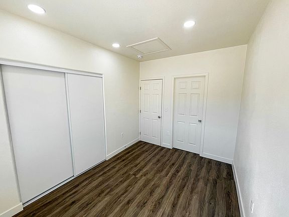 4th image of 10109 Nemaha Cir
