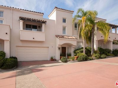 6435 Zumirez Dr APT 21, Malibu, CA, 90265