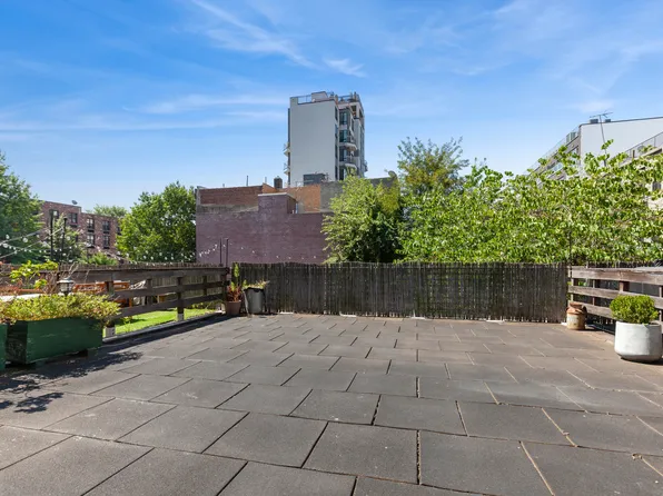 318 Knickerbocker Ave APT 2H, Brooklyn, NY 11237