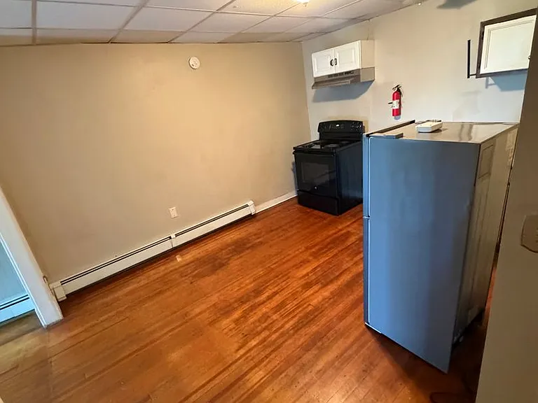 136 Morton Avenue — Photo 5