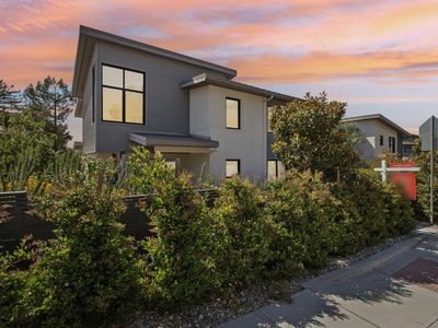90 Gateway Ct, San Carlos, CA, 94070