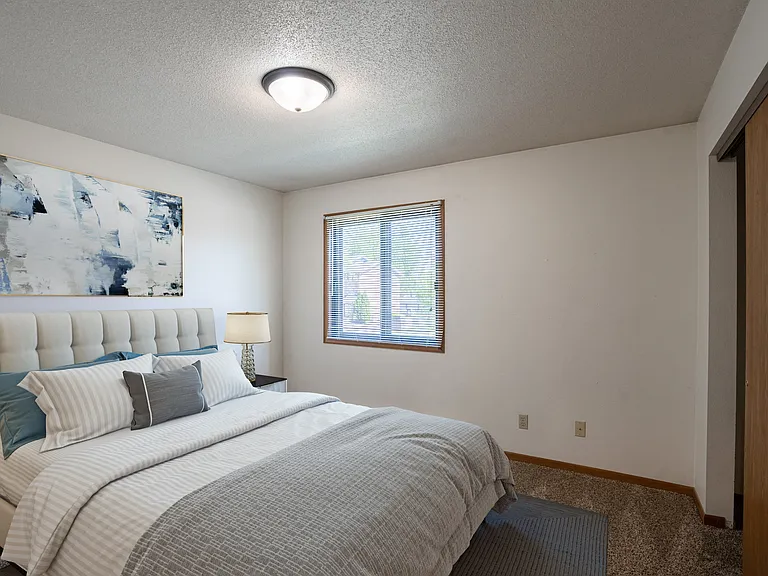 Fargo, ND Southview Village Apartments | Bedroom