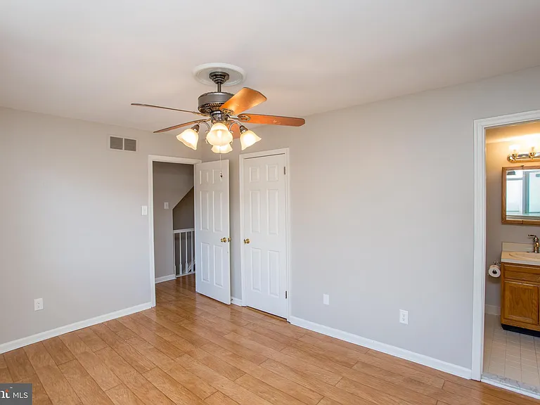 1529 Margaret Ct — Photo 41