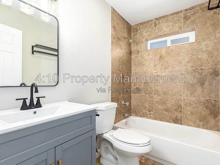 103 S McKemy St #A — Photo 17