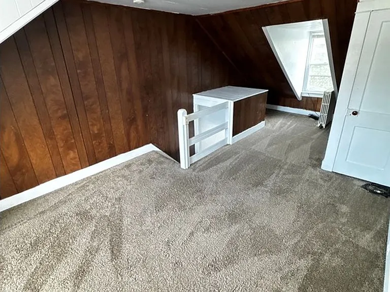 352.5 W Orange St — Photo 10