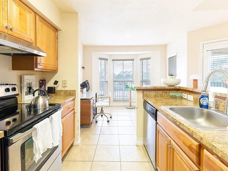 777 Riverside Dr #1537 — Photo 2
