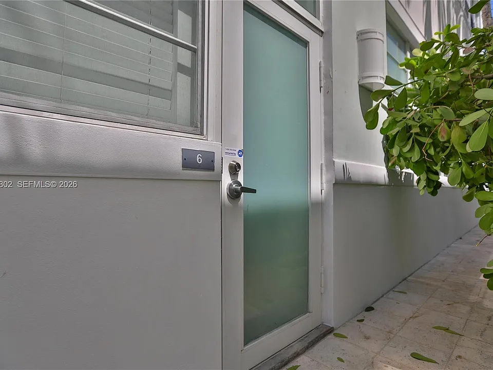 935 Euclid Ave #6