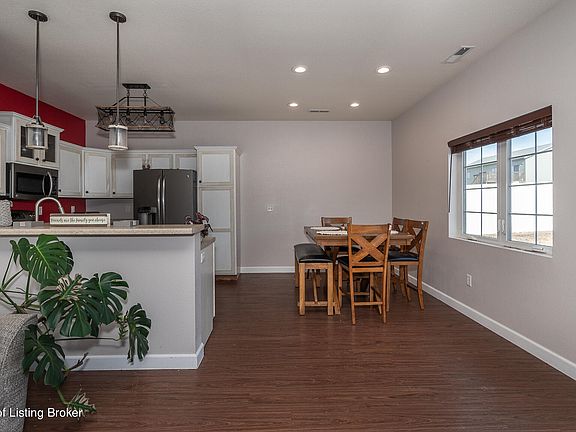 4th image of 2580 Dakota Blvd