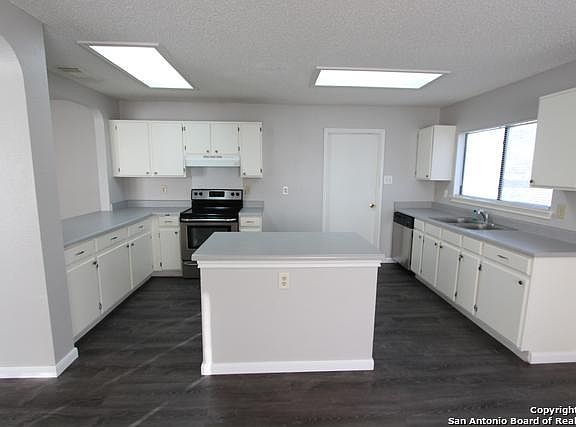 4th image of 8107 Ocean Meadow Dr