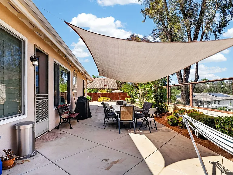 1528 Knoll Park Gln — Photo 31