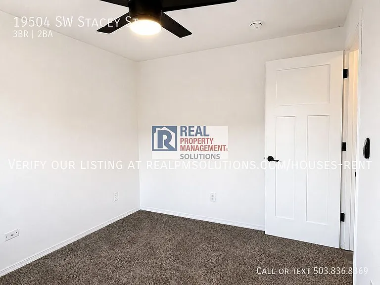 19504 SW Stacey St — Photo 37