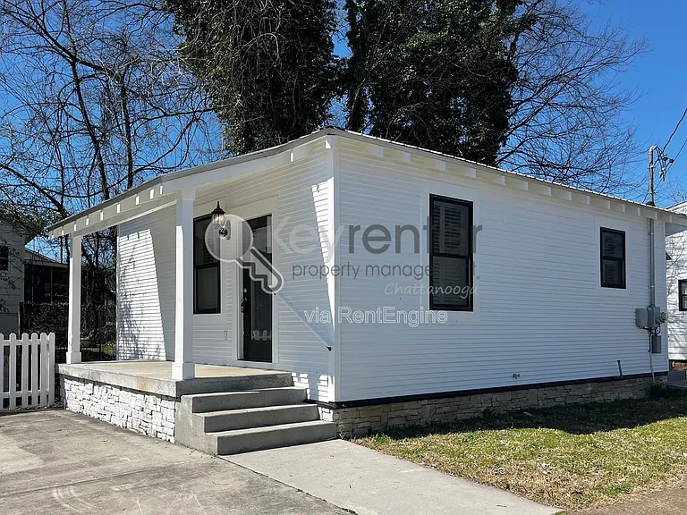 405 Spears Ave — Photo 1