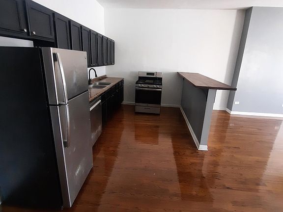 4th image of 4605 S Vincennes Ave #2