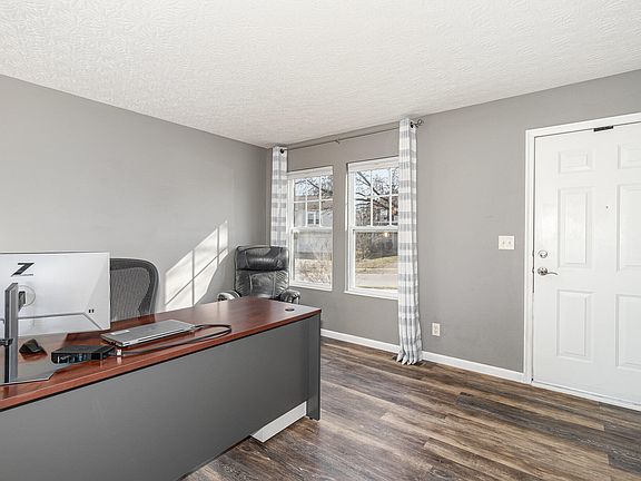 4th image of 2232 W Horizon Dr