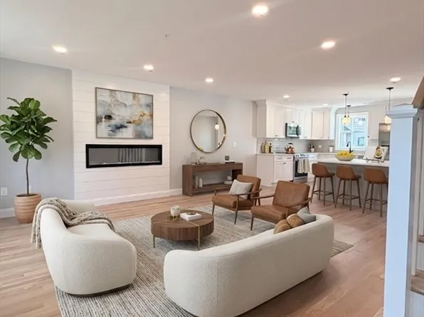 9 Acton Rd #4, Chelmsford, MA 01824
