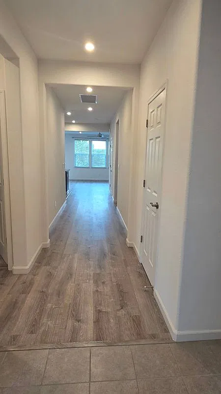 4 bed, 3.0 bath, 2127 sqft, $3,275 — Photo 2