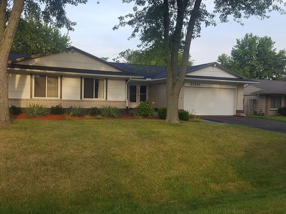 Ranch w/ full basement