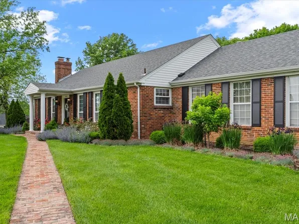 953 Chartrand Ct, Ballwin, MO 63011