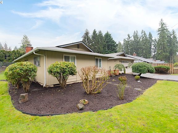 4th image of 10921 NE 26th Ave