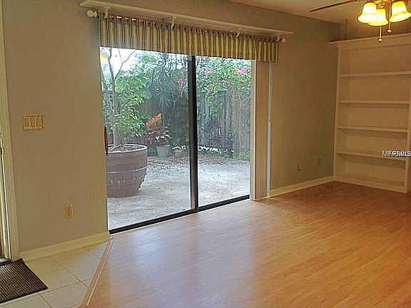 4th image of 5265 Coral Ct #633